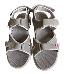 Khombu Barracuda Sport Sandals in Gray‎ and Purple Size: 9